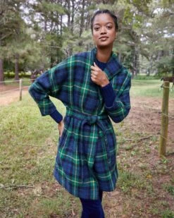 Kimono Carina Coat In Navy/Green Gordon Modern Tartan Wool 22 Kimono Carina Coat In Navy/Green Gordon Modern Tartan Wool -HERNO || ULLA JOHNSON || A.P.C. Shop M 23 NOV EDITORIAL PDP 6