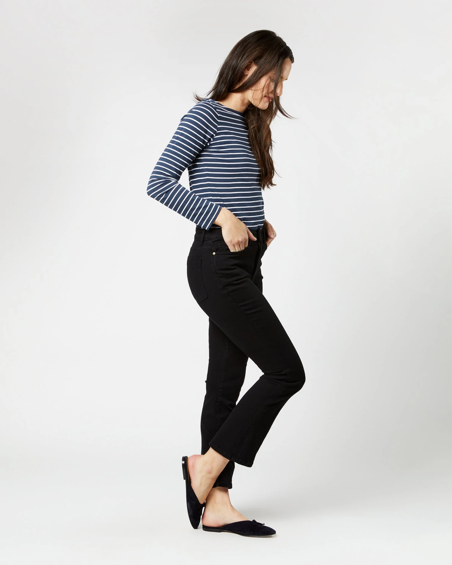 Flare Cropped 5-Pocket Jean In Black Stretch Denim 6 Flare Cropped 5-Pocket Jean In Black Stretch Denim - Image 6