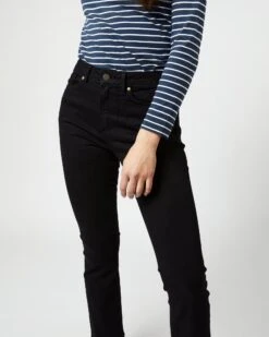 Flare Cropped 5-Pocket Jean In Black Stretch Denim 14 Flare Cropped 5-Pocket Jean In Black Stretch Denim -HERNO || ULLA JOHNSON || A.P.C. Shop S53358 2238