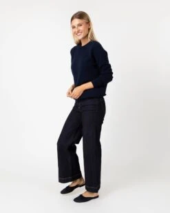 Cydney Boyfriend Crewneck Sweater In Navy Cashmere 9 Cydney Boyfriend Crewneck Sweater In Navy Cashmere -HERNO || ULLA JOHNSON || A.P.C. Shop S64943 2