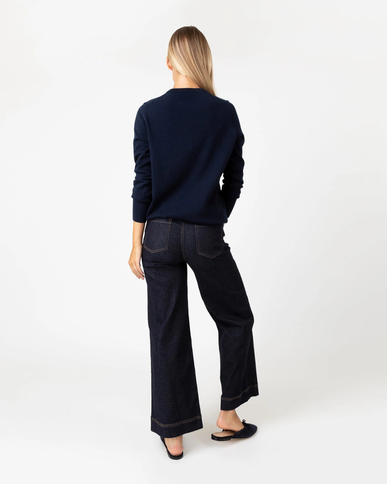 Cydney Boyfriend Crewneck Sweater In Navy Cashmere 7 Cydney Boyfriend Crewneck Sweater In Navy Cashmere - Image 7