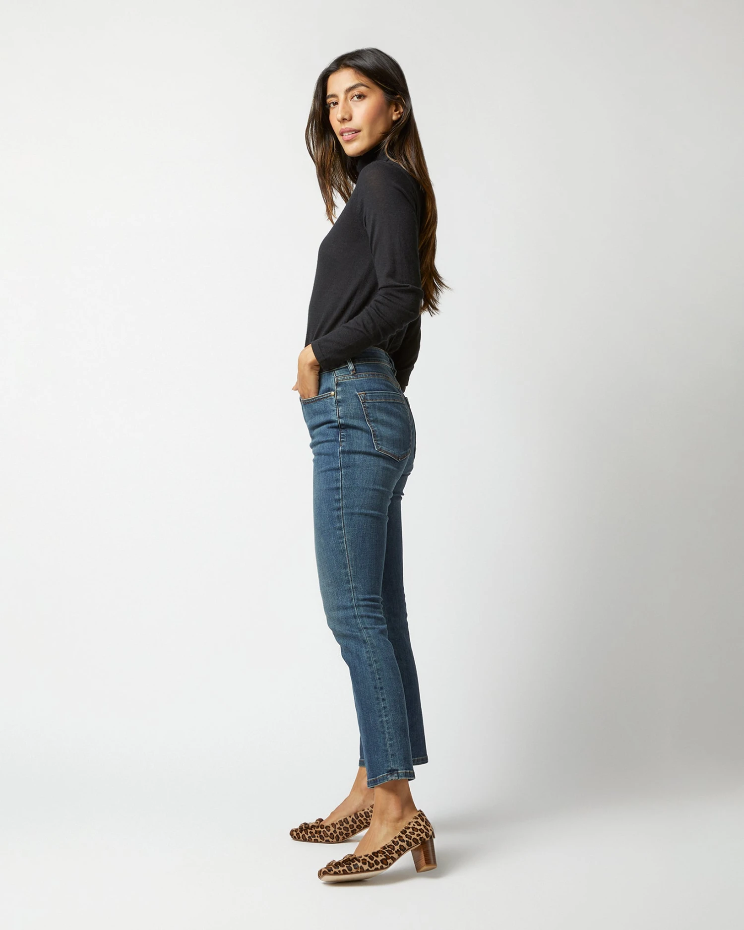 Superfine Funnel-Neck Sweater In Black Cashmere 5 Superfine Funnel-Neck Sweater In Black Cashmere - Image 5