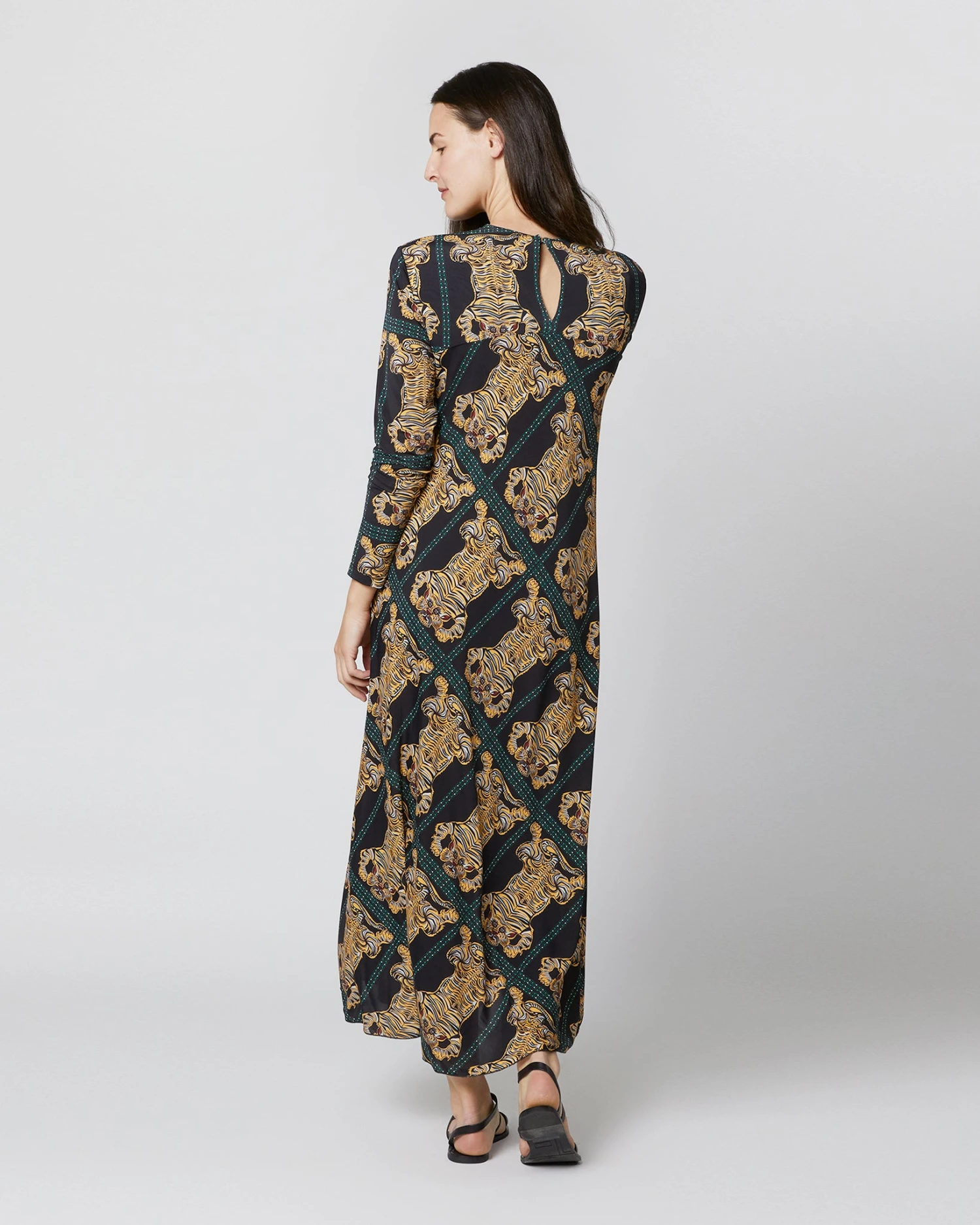 Drifter Dress In Tiger Tiles Black Jersey 7 Drifter Dress In Tiger Tiles Black Jersey - Image 7