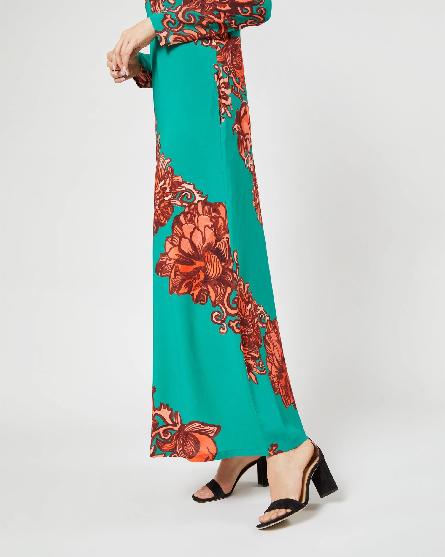 Long Sleeve Swing Dress In Anemone Ghirlanda Sablé 8 Long Sleeve Swing Dress In Anemone Ghirlanda Sablé - Image 8