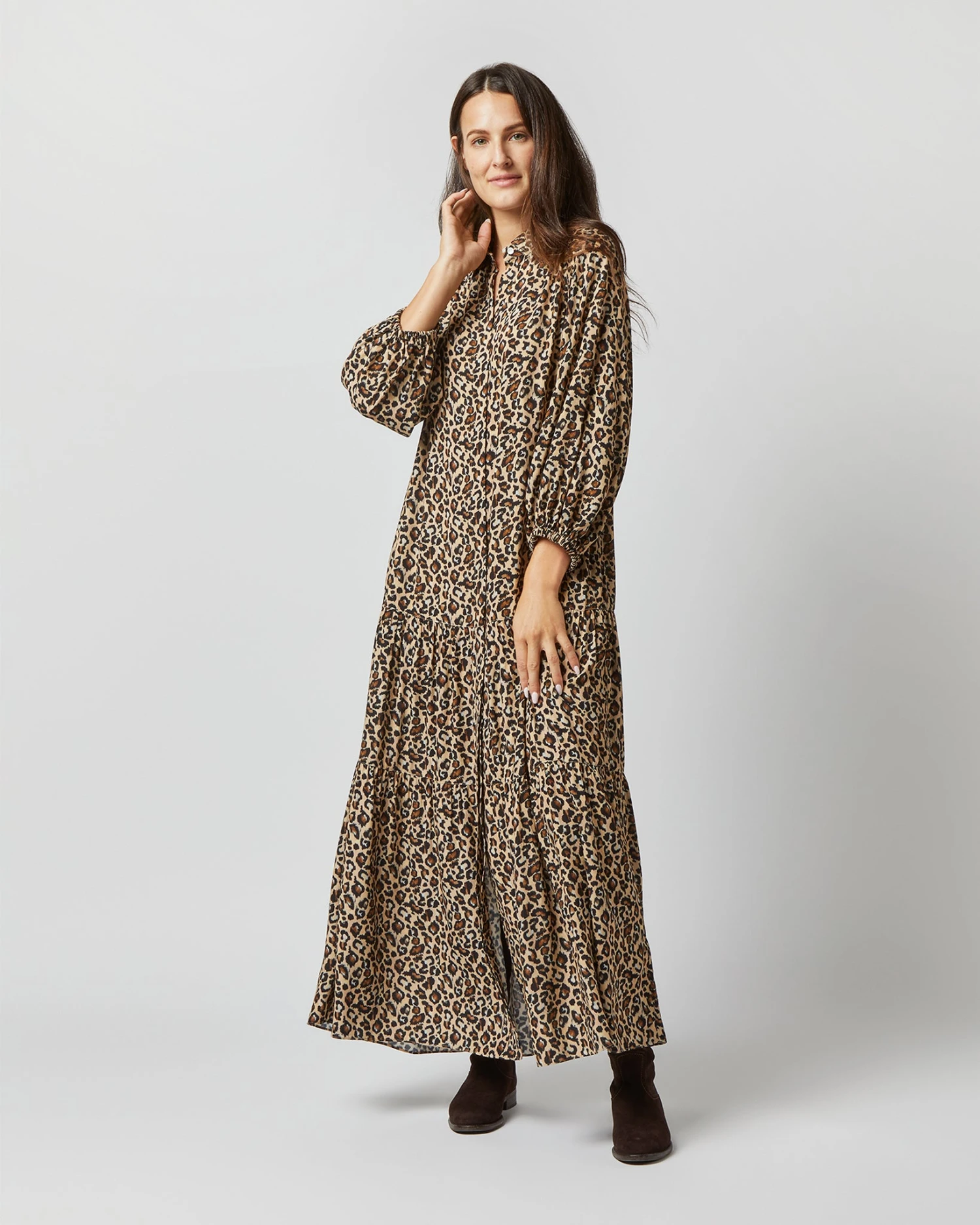Isla Shirtdress In Camel/Black Painterly Leopard Crepe De Chine 9 Isla Shirtdress In Camel/Black Painterly Leopard Crepe De Chine - Image 9