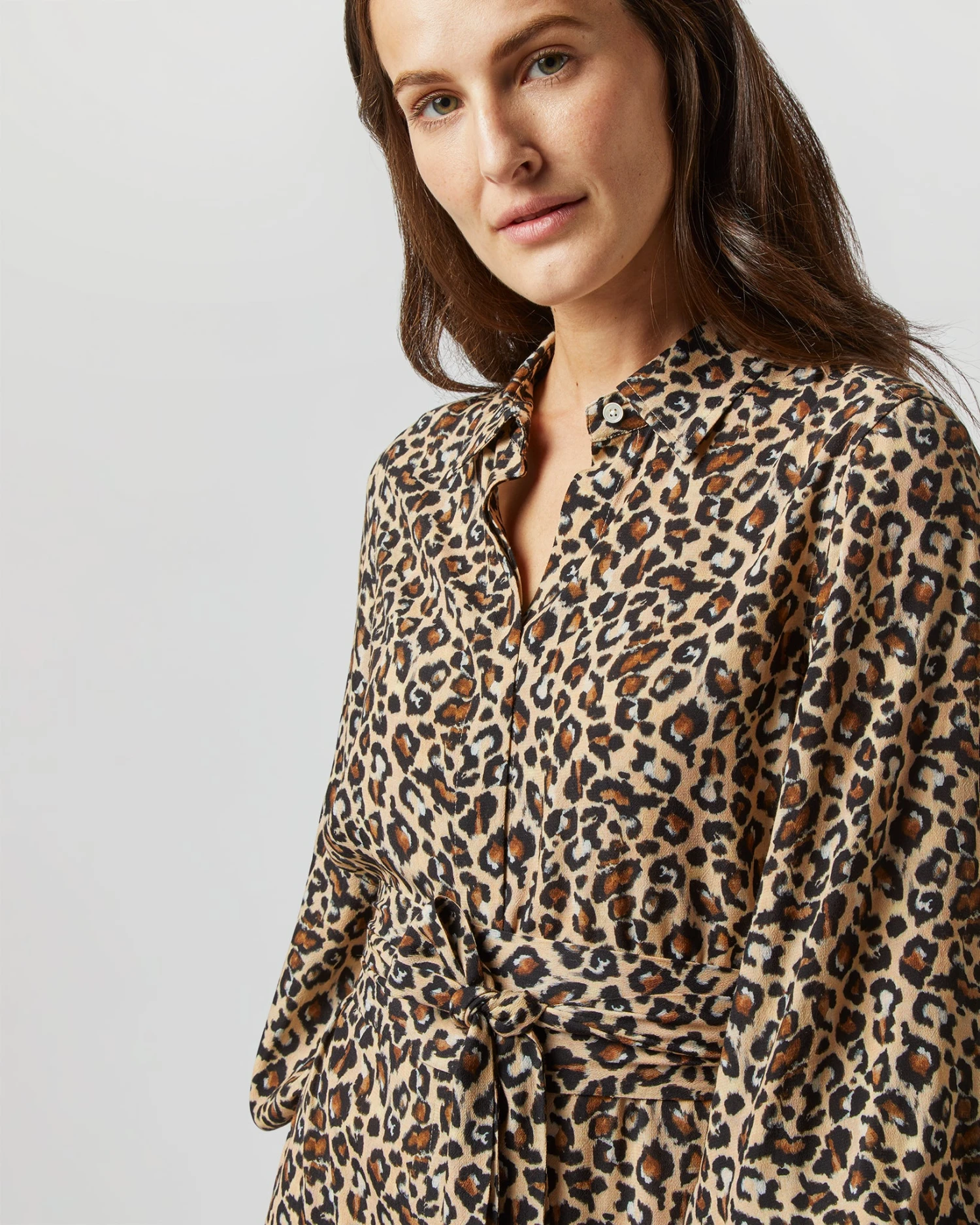 Isla Shirtdress In Camel/Black Painterly Leopard Crepe De Chine 6 Isla Shirtdress In Camel/Black Painterly Leopard Crepe De Chine - Image 6