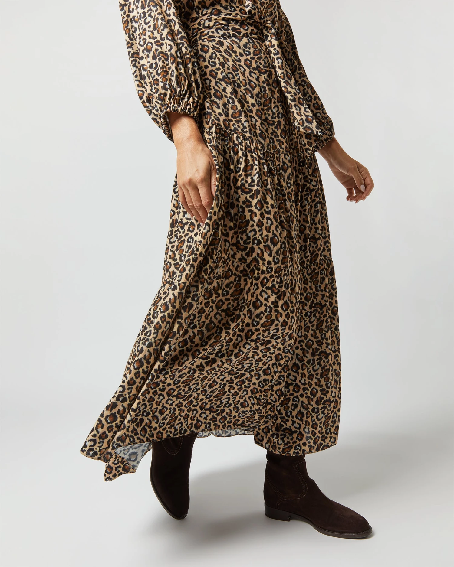 Isla Shirtdress In Camel/Black Painterly Leopard Crepe De Chine 7 Isla Shirtdress In Camel/Black Painterly Leopard Crepe De Chine - Image 7