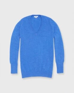 Cydney Boyfriend V-Neck Sweater In Bright Blue Cashmere