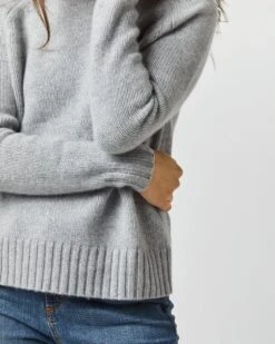 Eli Mid-Gauge Crewneck Sweater In Heather Grey Cashmere 16 Eli Mid-Gauge Crewneck Sweater In Heather Grey Cashmere -HERNO || ULLA JOHNSON || A.P.C. Shop S72045 2812