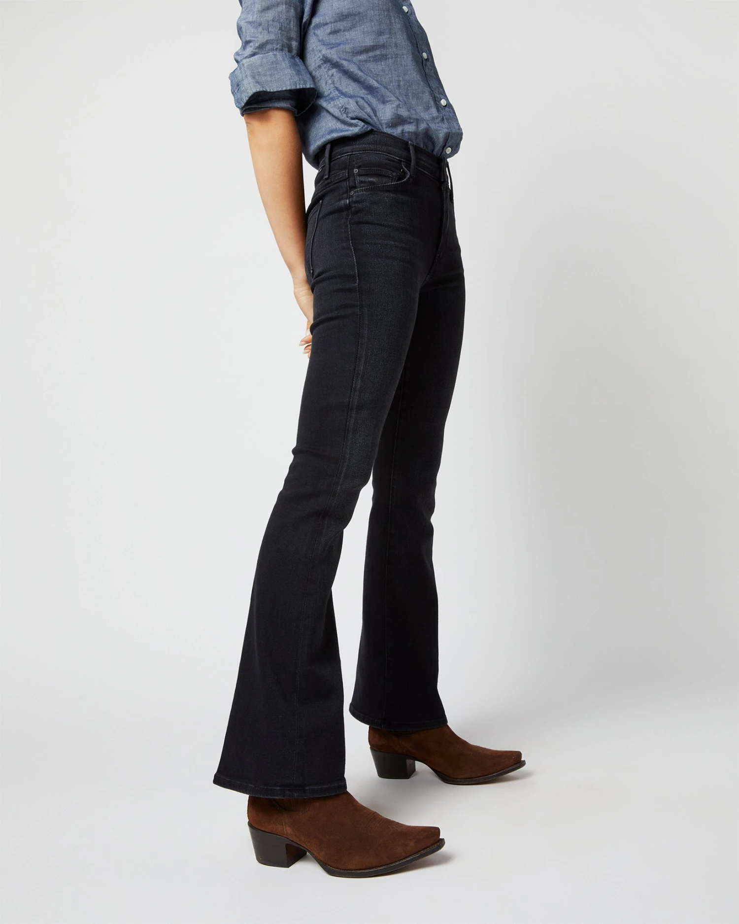 The Weekender Jean In Deep End 7 The Weekender Jean In Deep End - Image 7