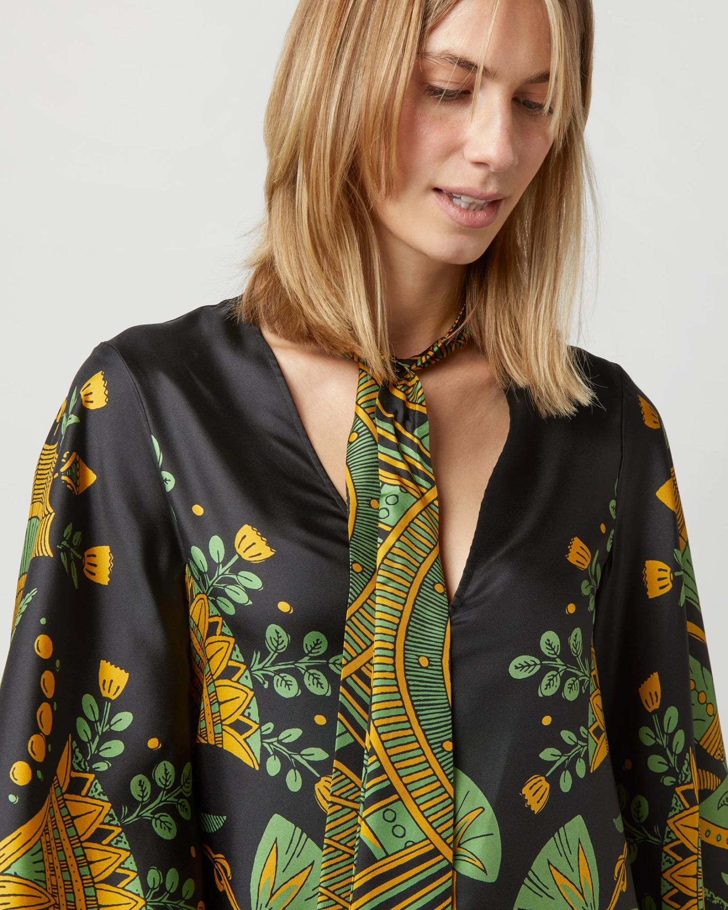 Magnifico Midi Dress In The Nile Placée Black Silk Twill 6 Magnifico Midi Dress In The Nile Placée Black Silk Twill - Image 6