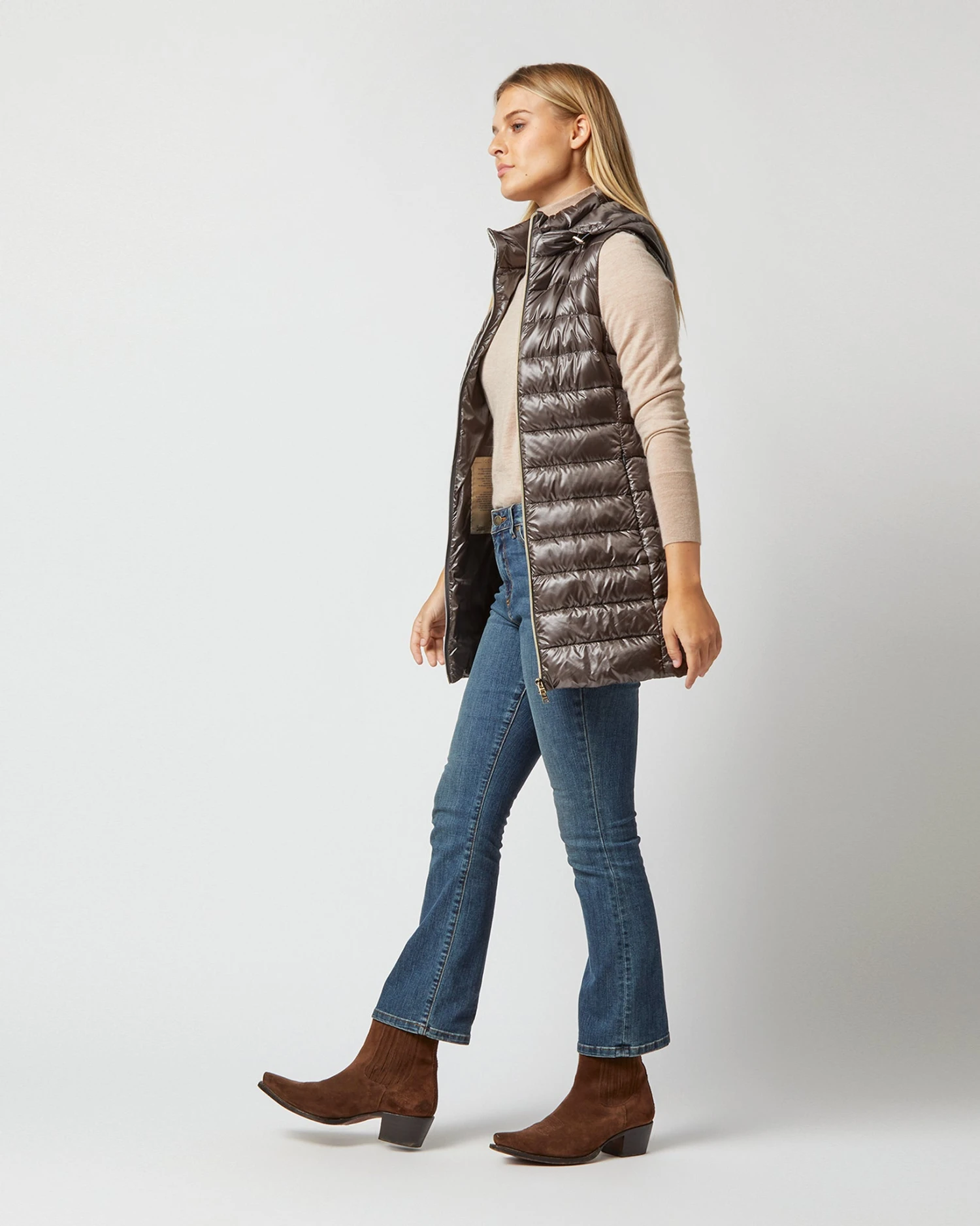 HERNO Serena Fitted Long Vest In Charcoal 3 HERNO Serena Fitted Long Vest In Charcoal - Image 3