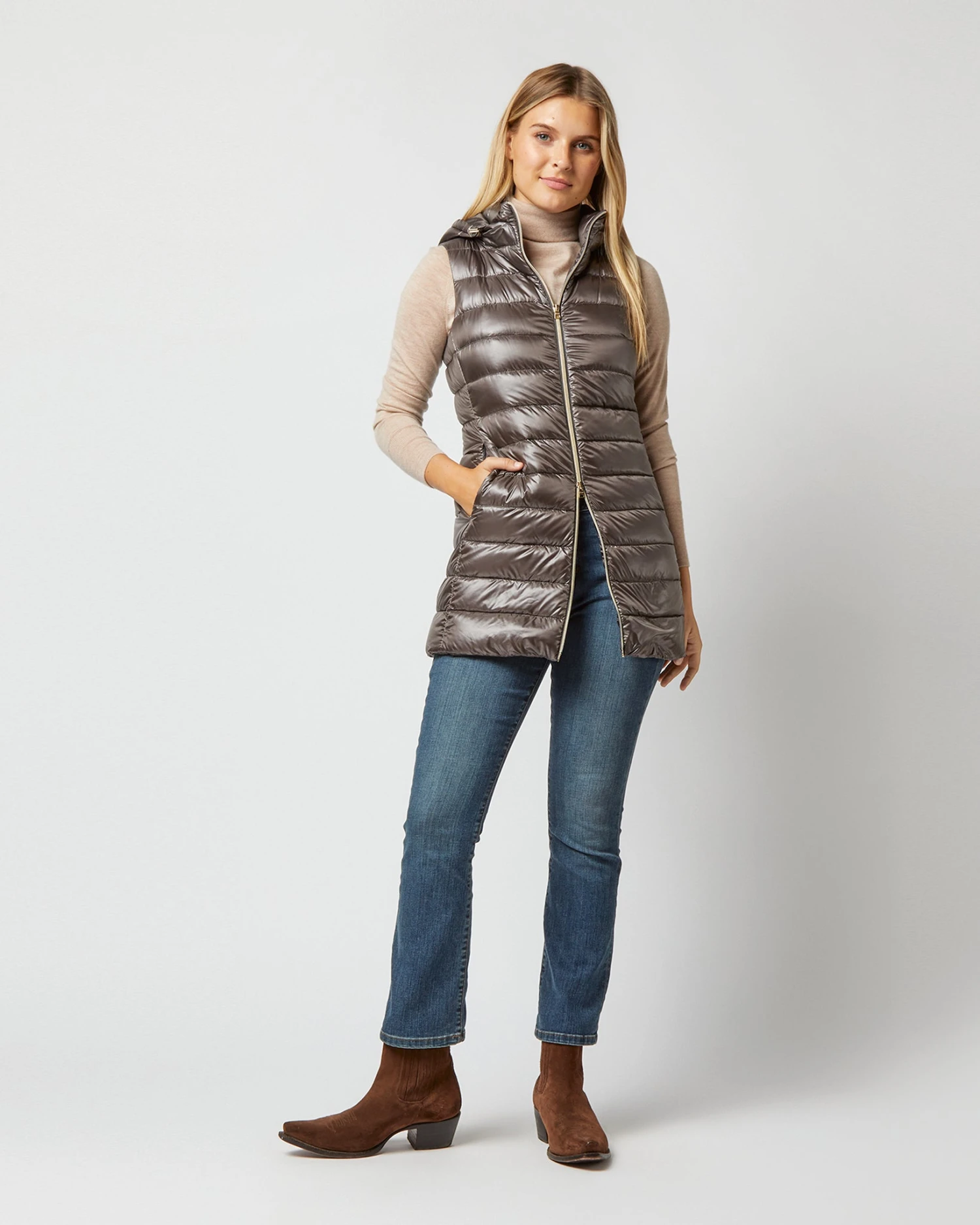 HERNO Serena Fitted Long Vest In Charcoal 6 HERNO Serena Fitted Long Vest In Charcoal - Image 6